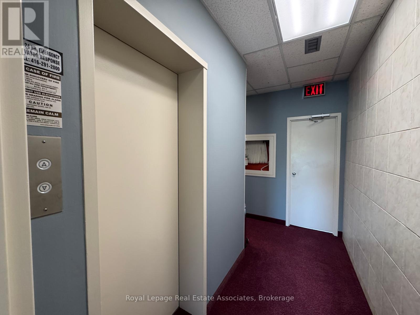 268 Lakeshore Road E, Mississauga, ON