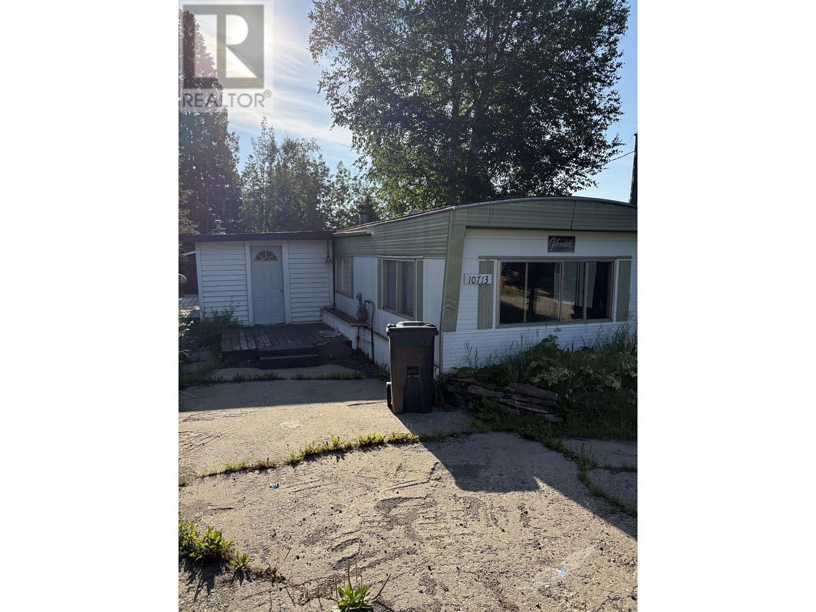 10713-10715 Learmonth Street, Hudsons Hope, BC - Outdoor