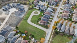 22 Izzy Court Vaughan, ON L4H 1G3