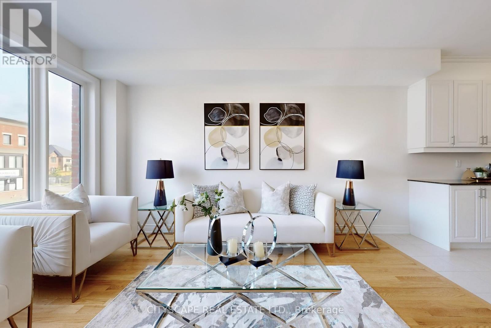 6 Marvin Avenue, Oakville, ON - Indoor Photo Showing Living Room