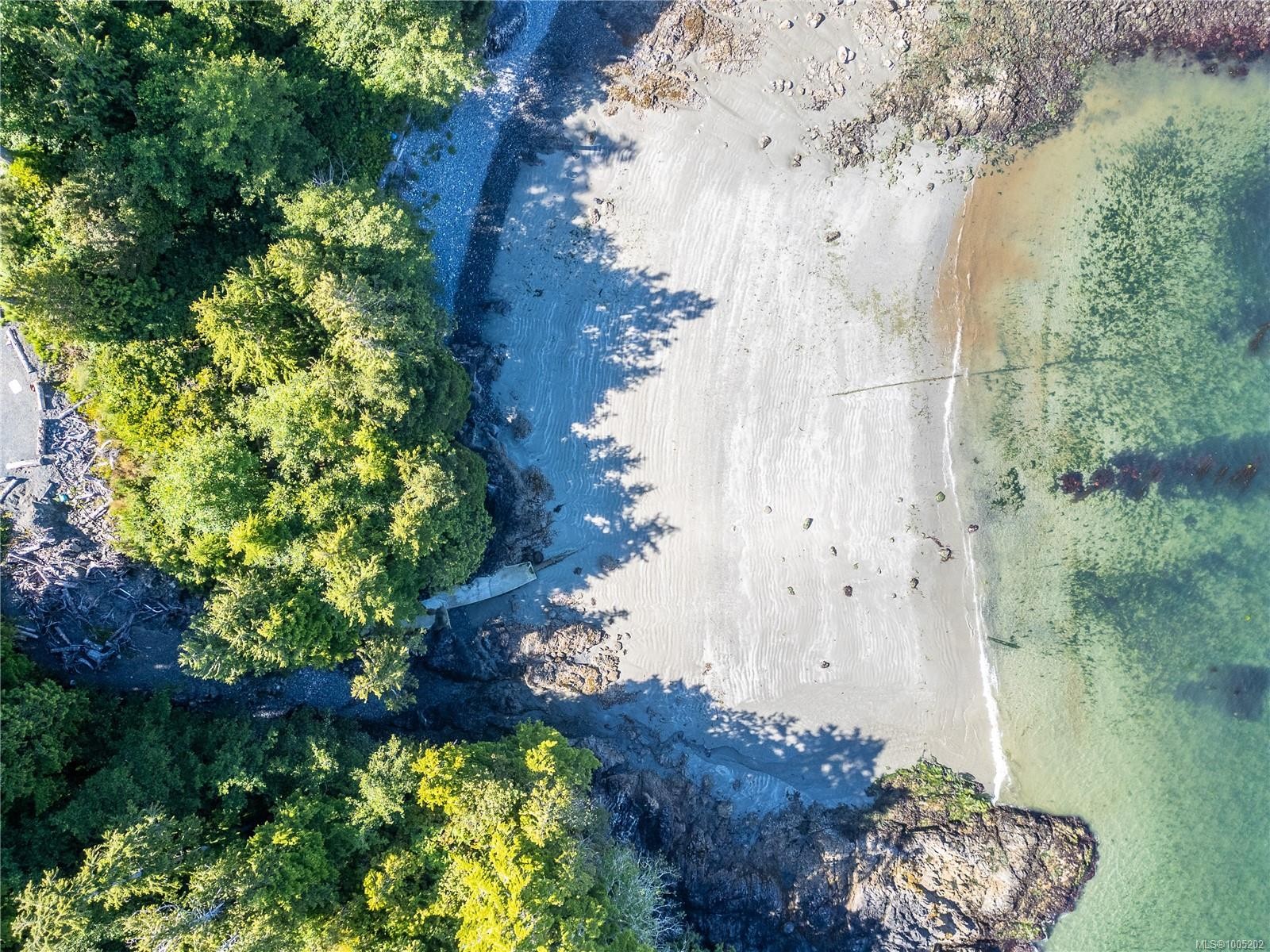 261 Cedar St, Tofino, BC