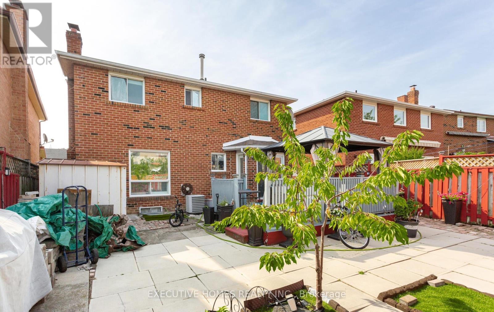 161 Kingsbridge Garden Circle, Mississauga, ON - Outdoor With Exterior