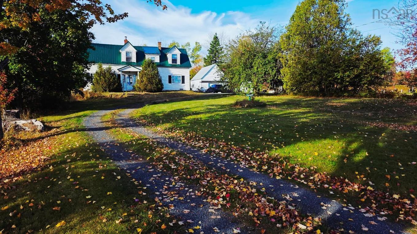 5588 204 Highway, Oxford, NS