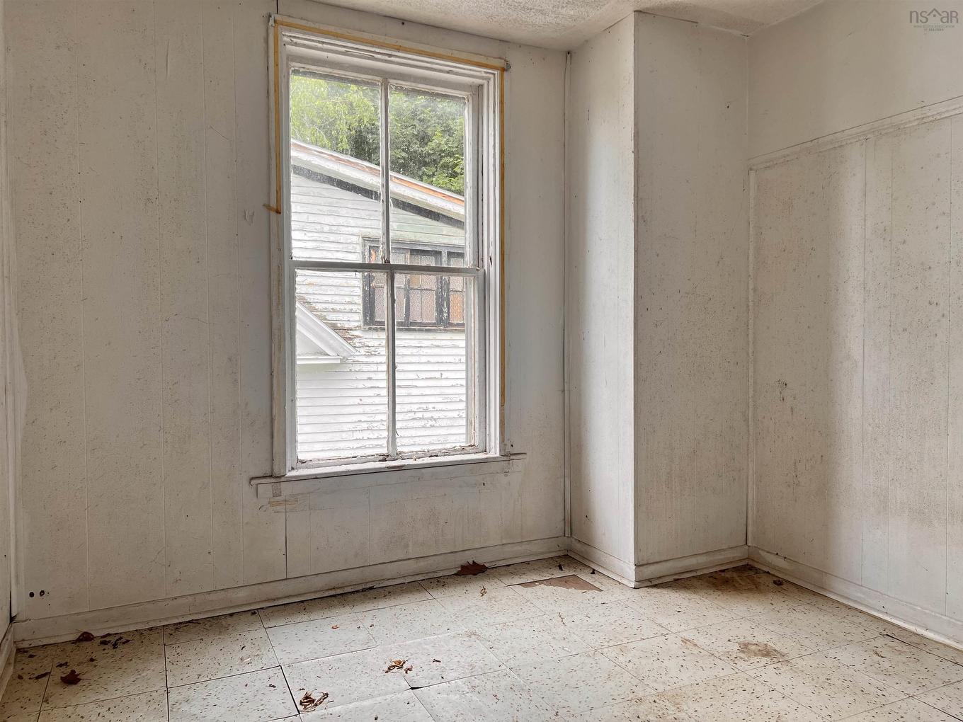 492 Main Street, Kentville, NS