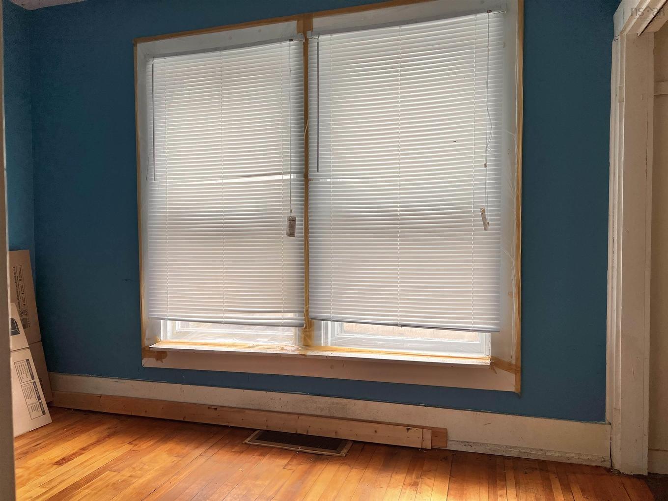 492 Main Street, Kentville, NS