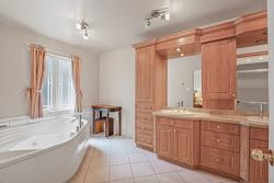 Salle de bains attenante à la CCP -