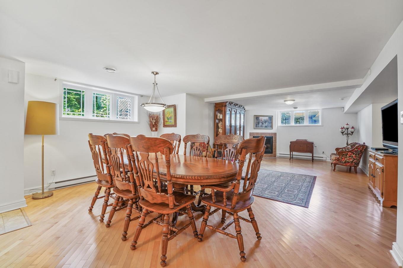 Intergénération - 22 Rue Des Doublons, Blainville, QC - Indoor Photo Showing Dining Room