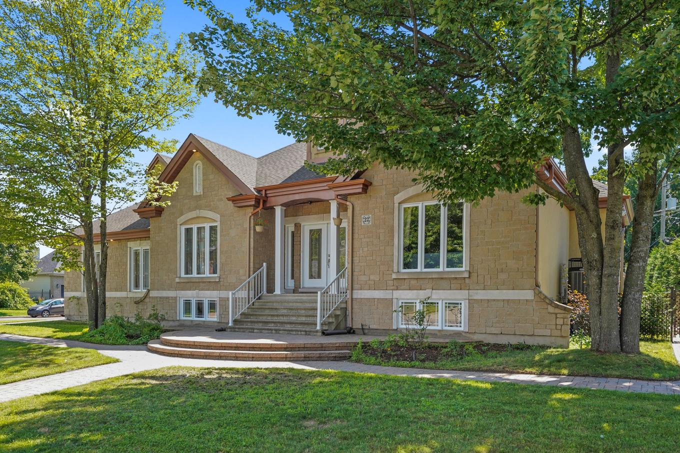 Façade - 22 Rue Des Doublons, Blainville, QC - Outdoor With Facade
