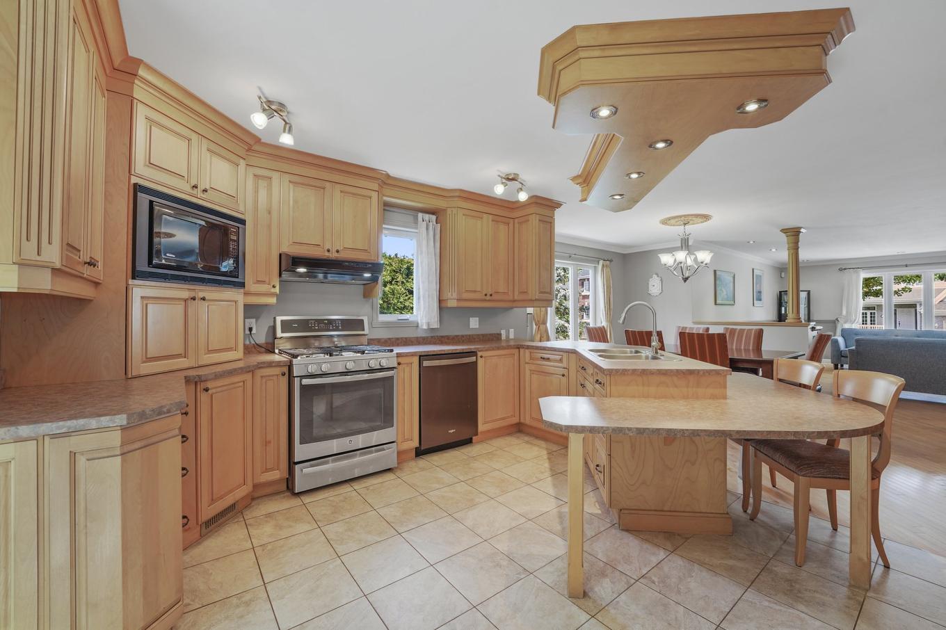 Cuisine - 22 Rue Des Doublons, Blainville, QC - Indoor Photo Showing Kitchen
