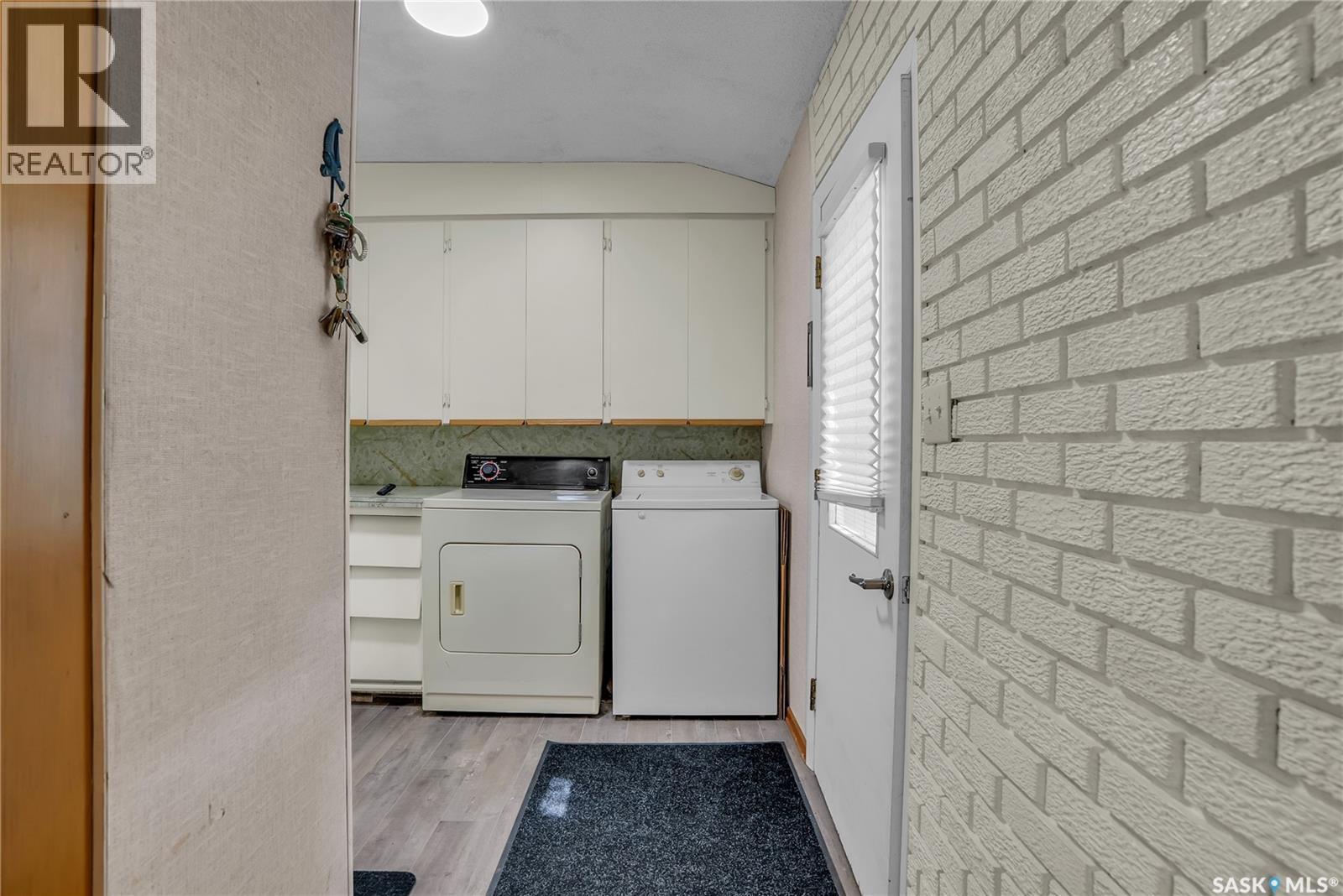 621 Main Street, Bruno, SK - Indoor Photo Showing Laundry Room