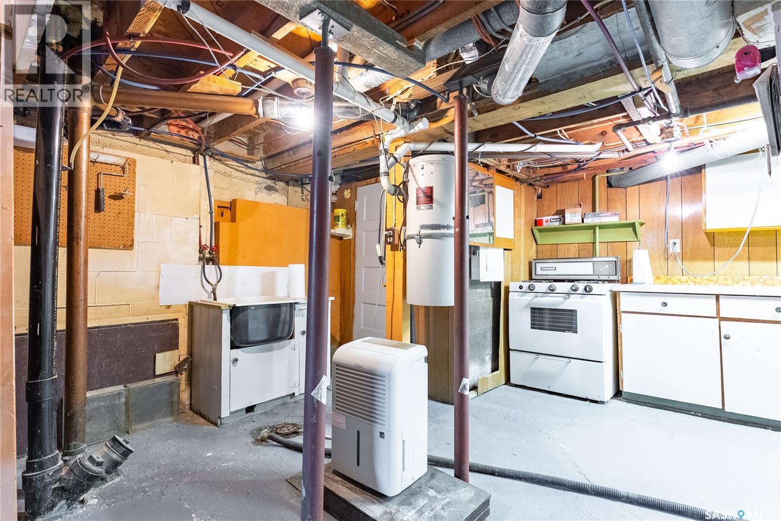 621 Main Street, Bruno, SK - Indoor Photo Showing Basement
