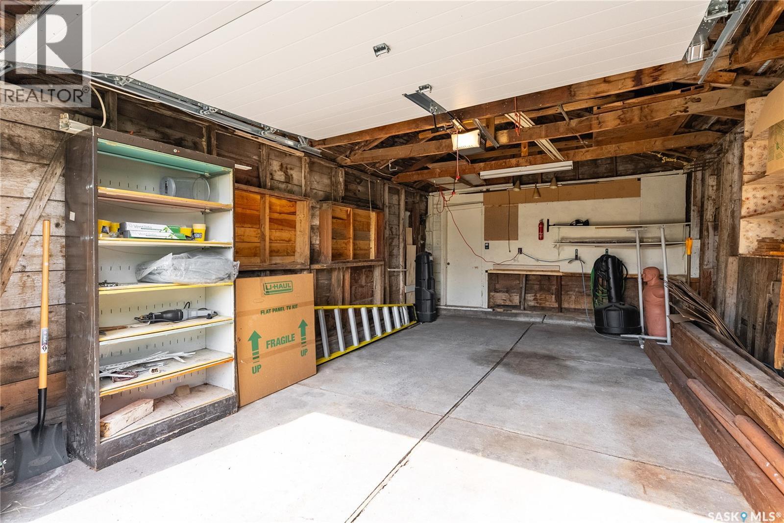 621 Main Street, Bruno, SK - Indoor