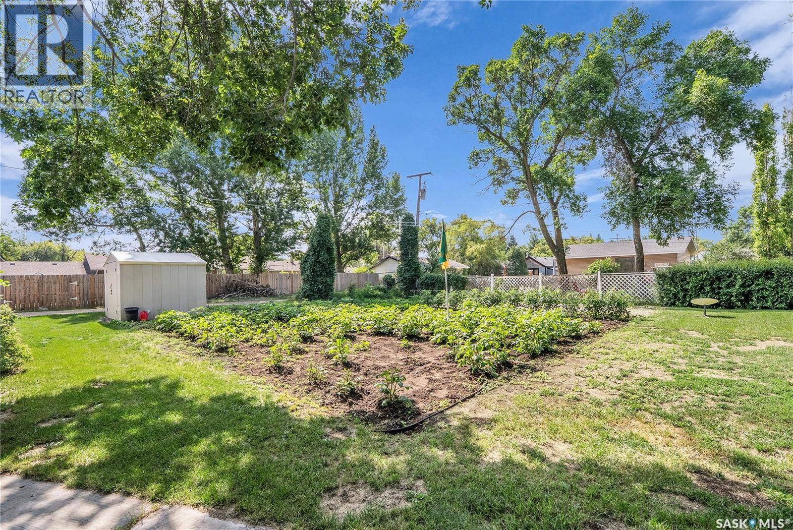 621 Main Street, Bruno, SK - Outdoor