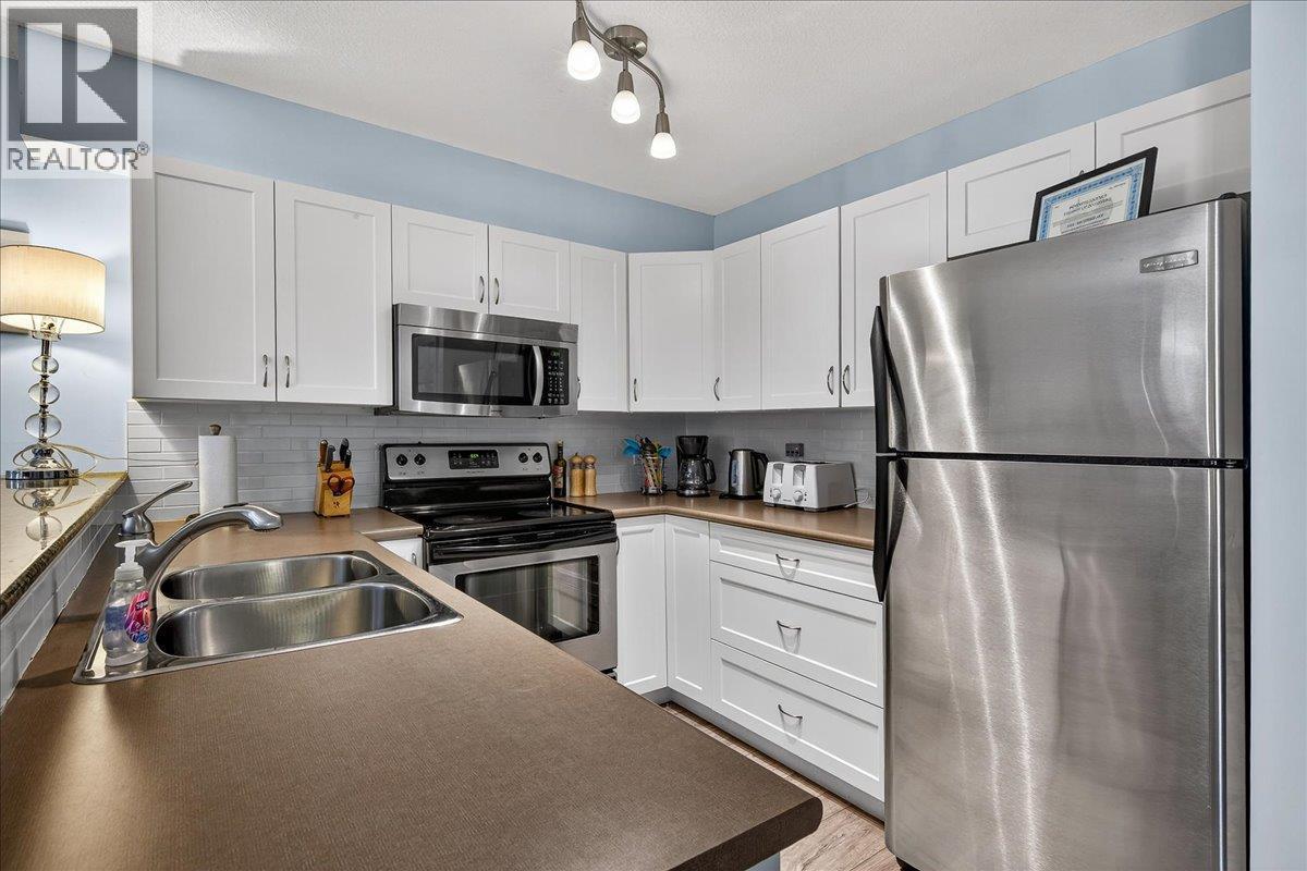 205 Third Avenue Unit# 2114, Invermere, BC