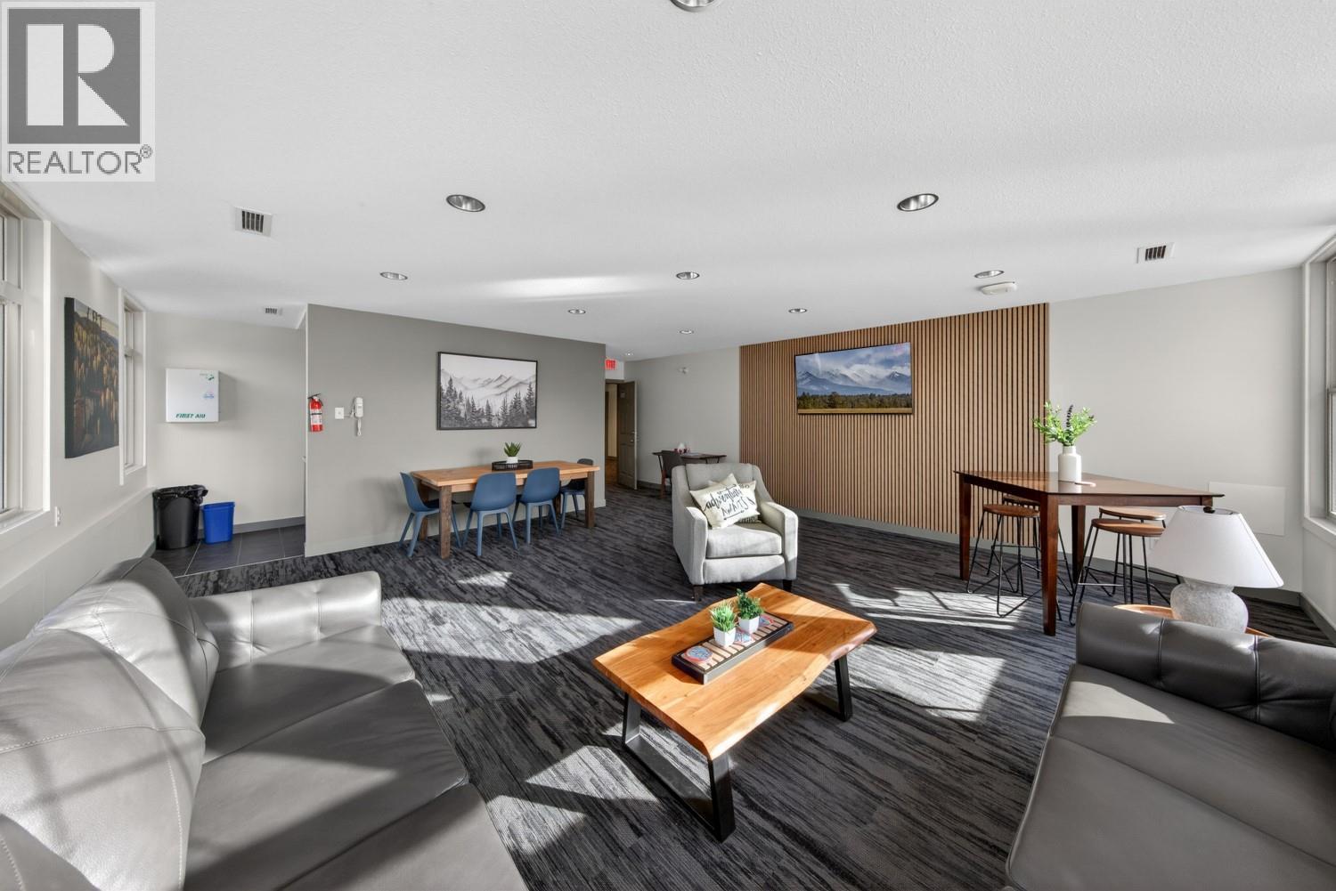 COMMON MEETING AREA - 205 Third Avenue Unit# 2114, Invermere, BC