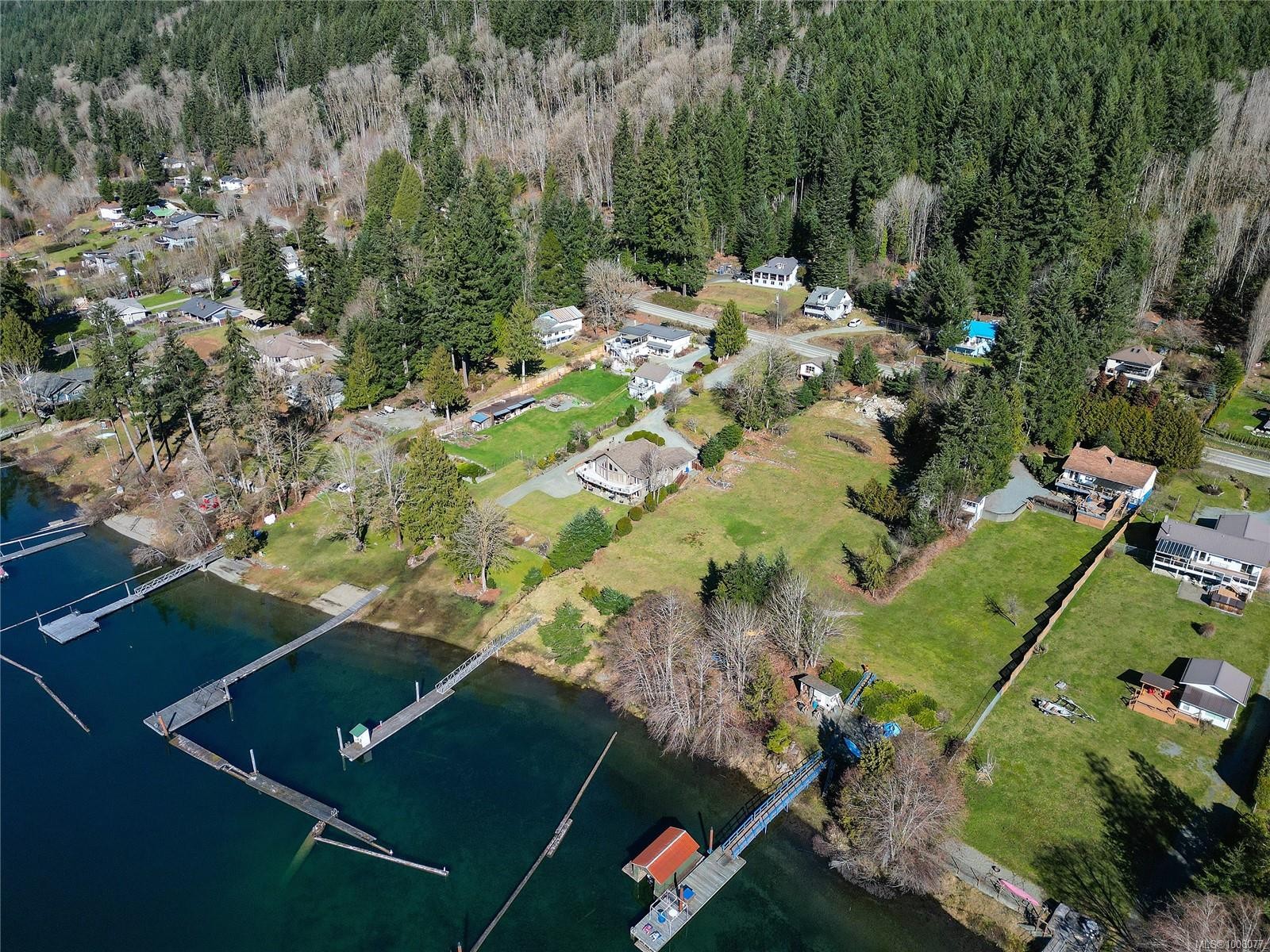 10136 Youbou Rd, Youbou, BC