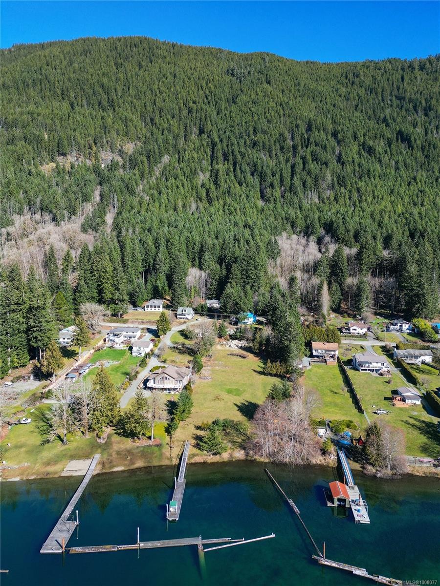 10136 Youbou Rd, Youbou, BC