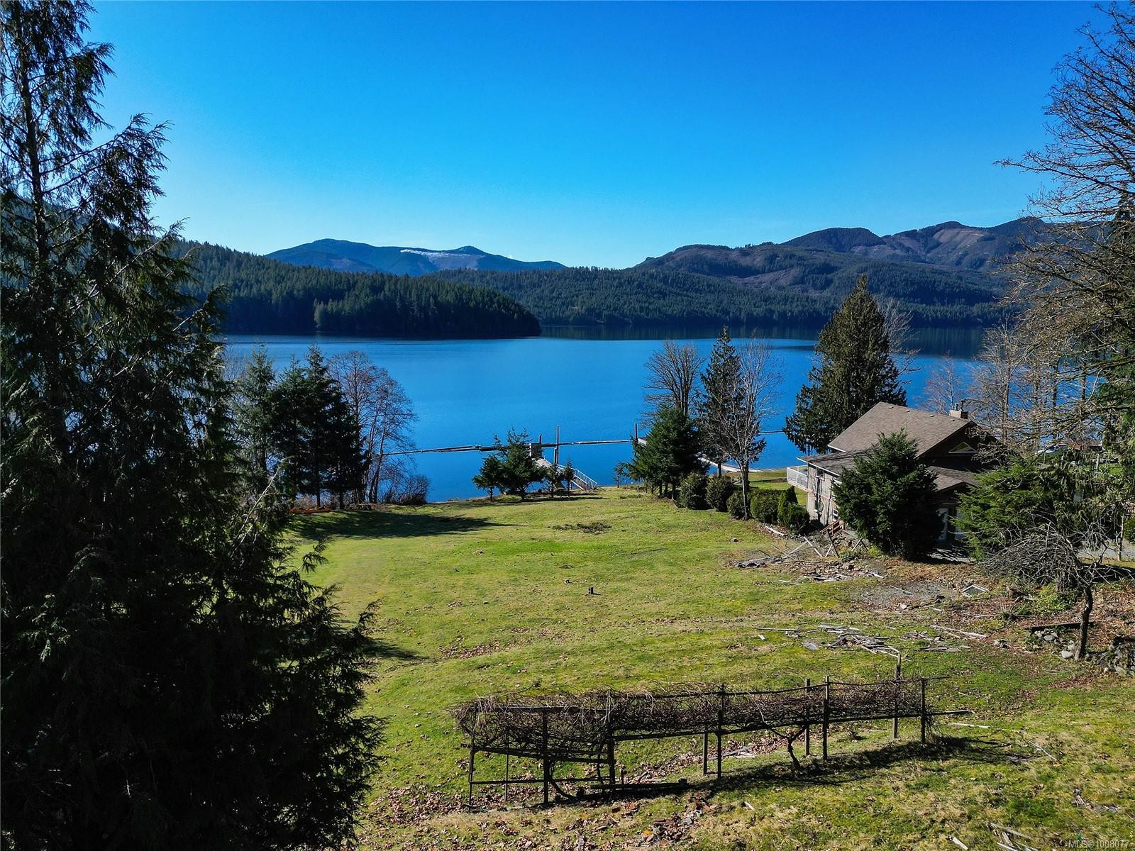 10136 Youbou Rd, Youbou, BC