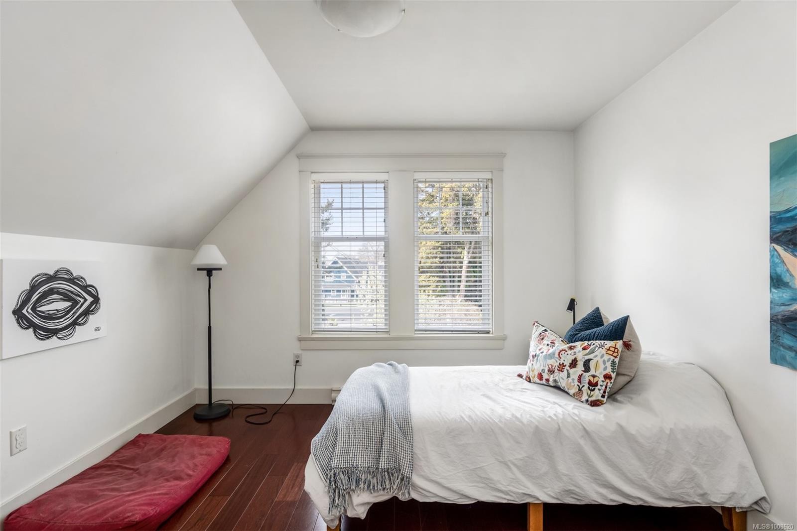 590 Simcoe St, Victoria, BC - Indoor Photo Showing Bedroom