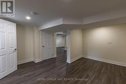 den/bonus room -
