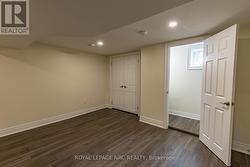 den/bonus room -