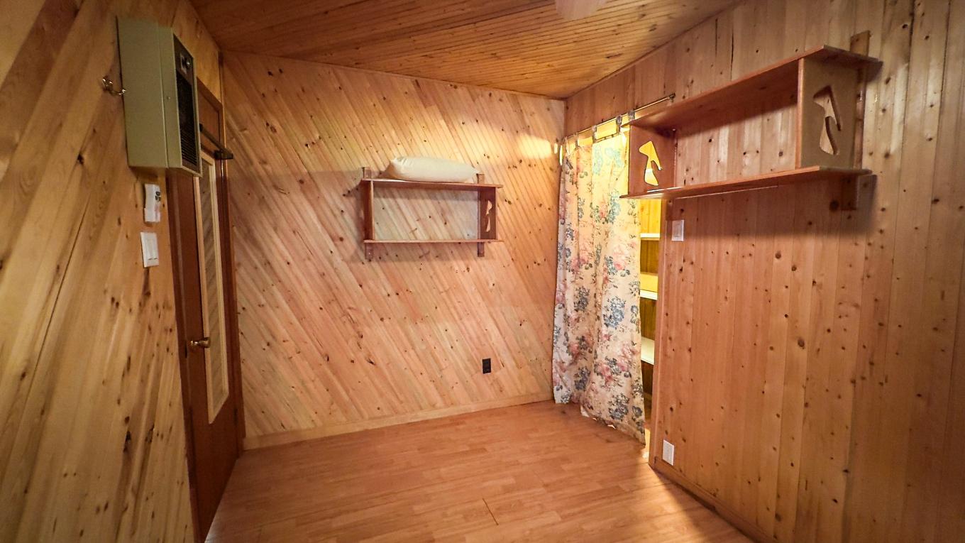 Bedroom - 19 Ch. Des Pruches, Grenville-Sur-La-Rouge, QC - Indoor Photo Showing Other Room