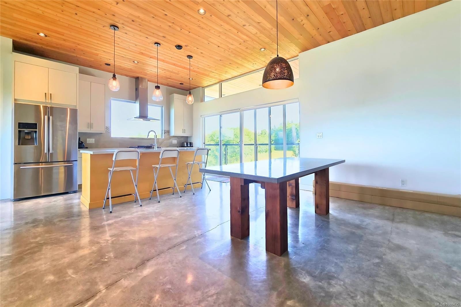 604 Alberto Rd, Tofino, BC