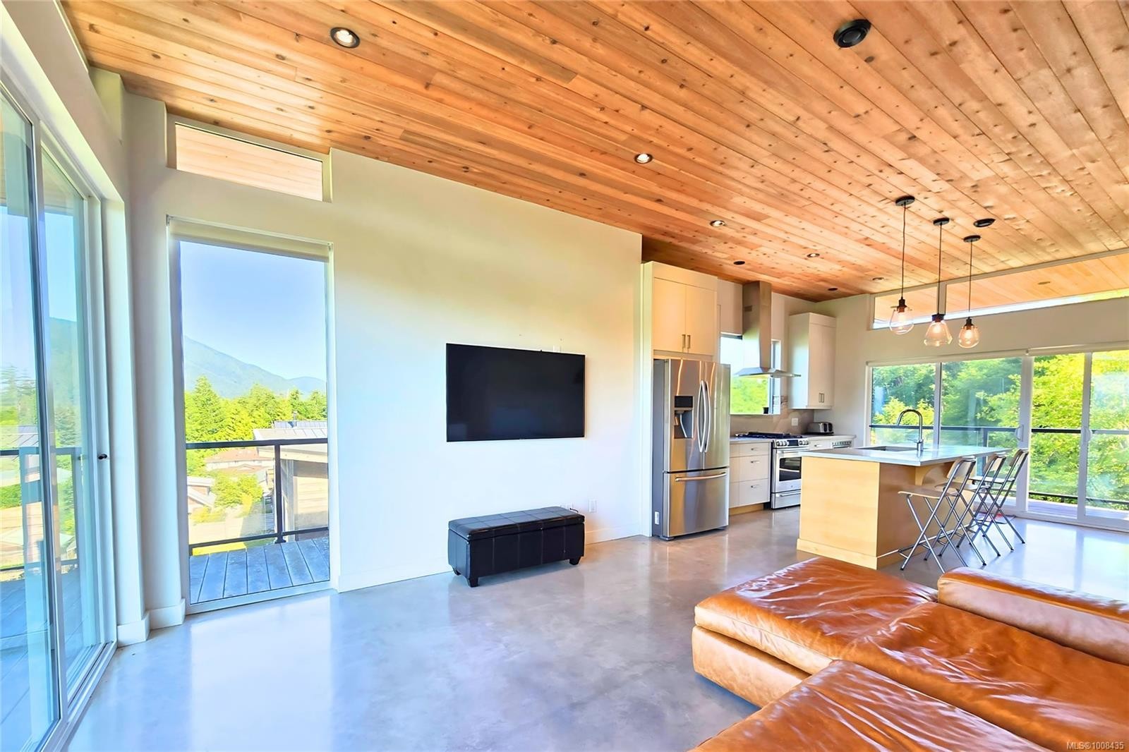 604 Alberto Rd, Tofino, BC