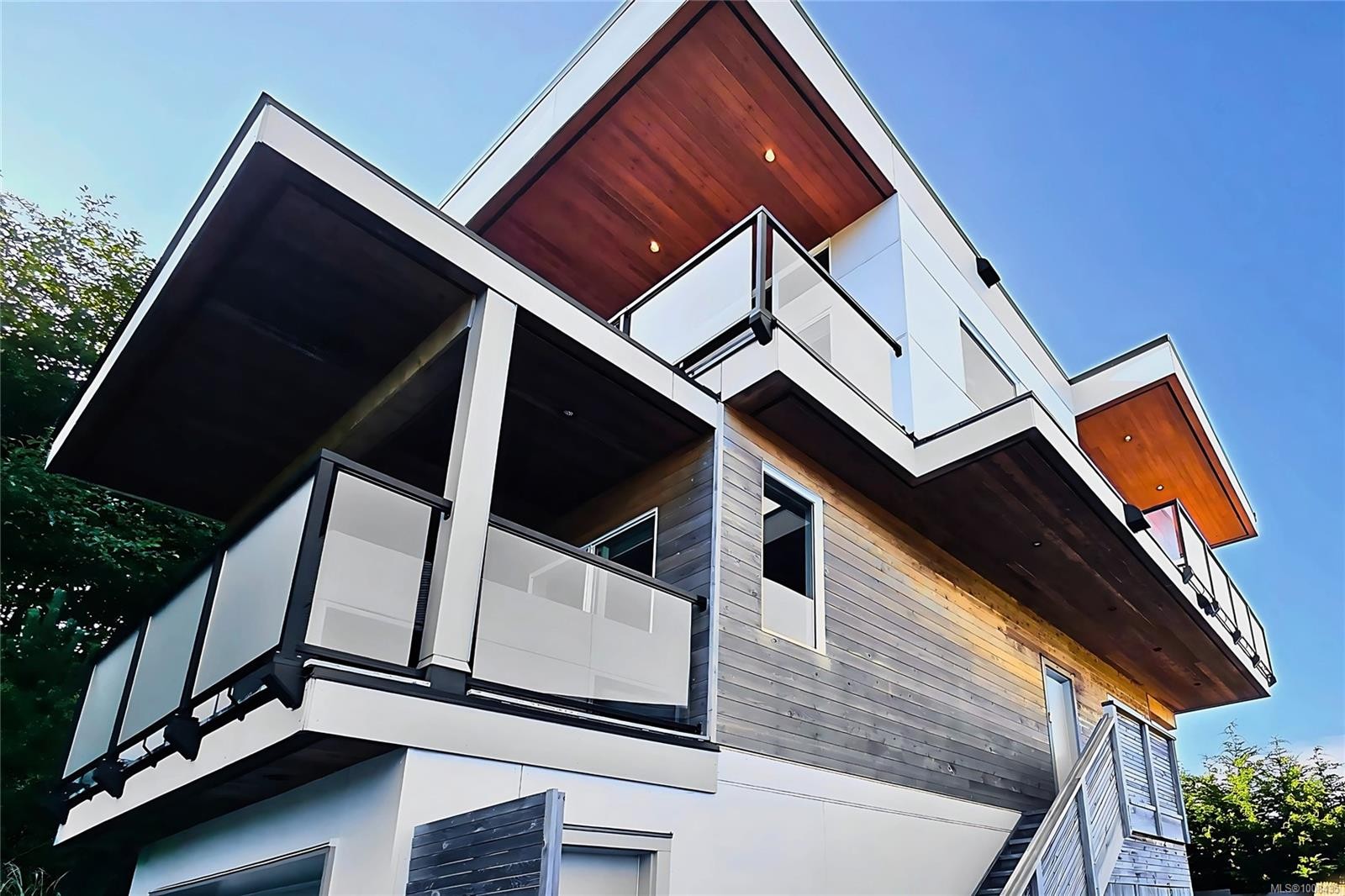 604 Alberto Rd, Tofino, BC