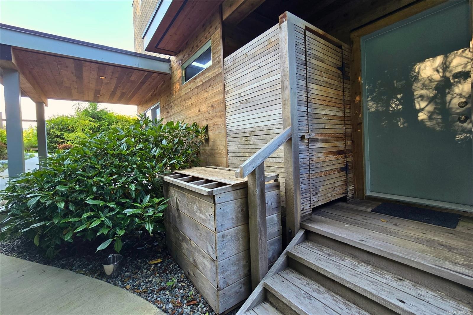 604 Alberto Rd, Tofino, BC