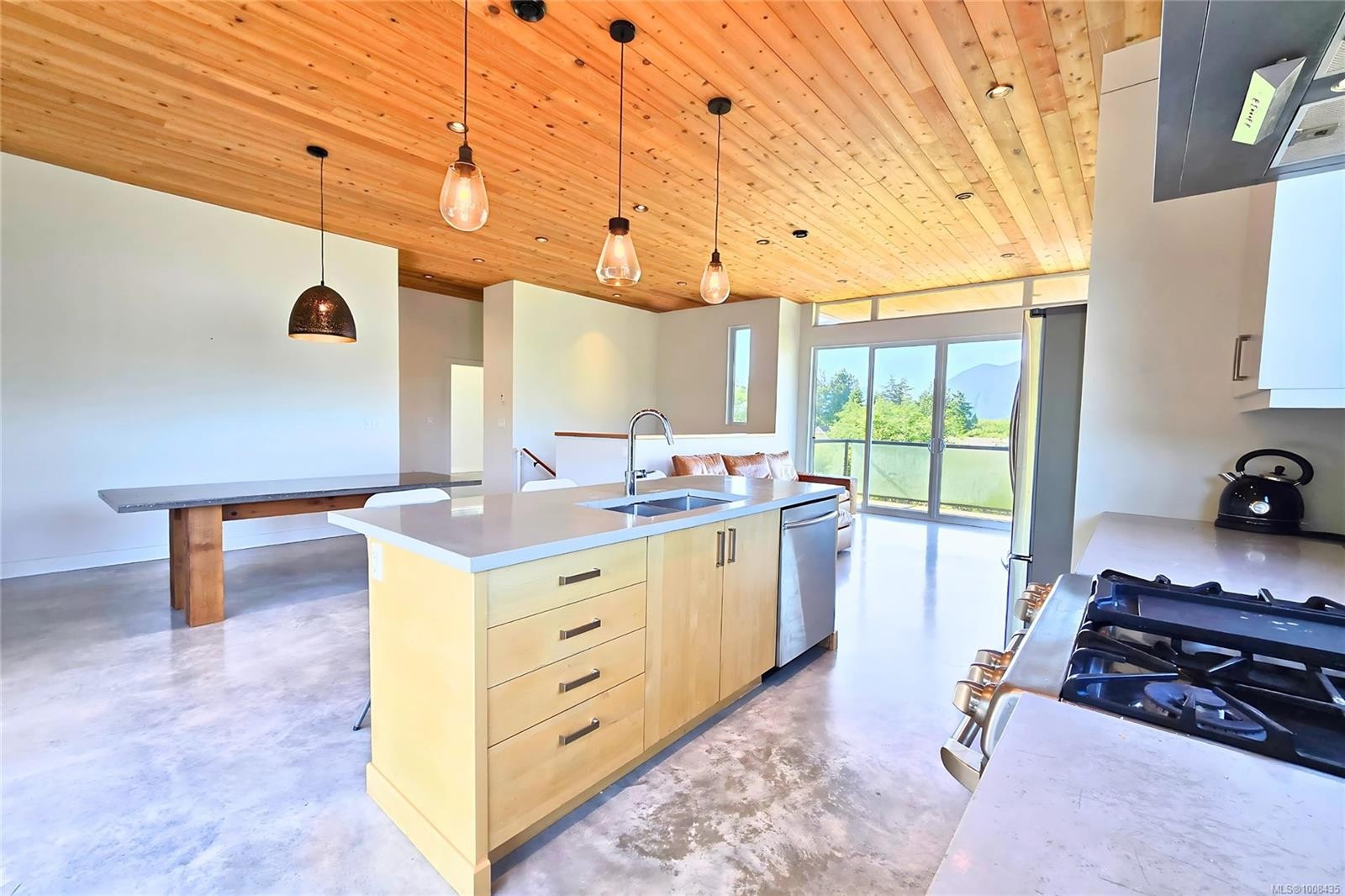 604 Alberto Rd, Tofino, BC