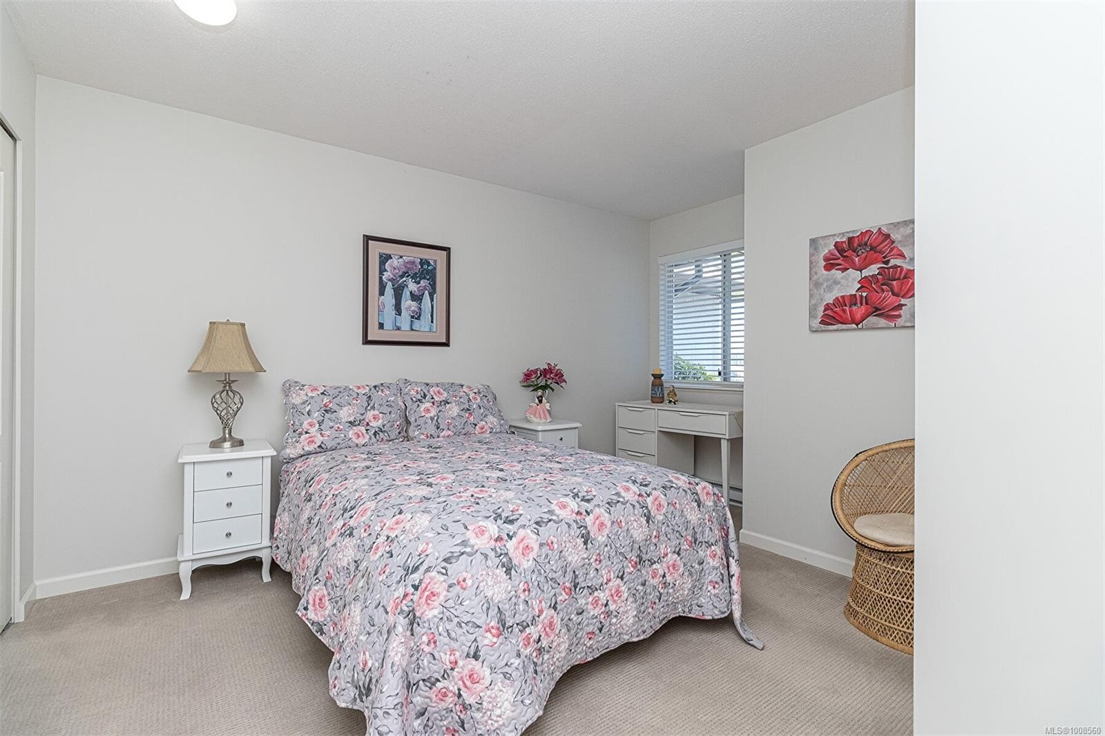537 Fairways Pl, Cobble Hill, BC - Indoor Photo Showing Bedroom