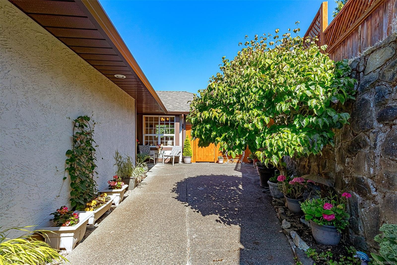 537 Fairways Pl, Cobble Hill, BC - Outdoor