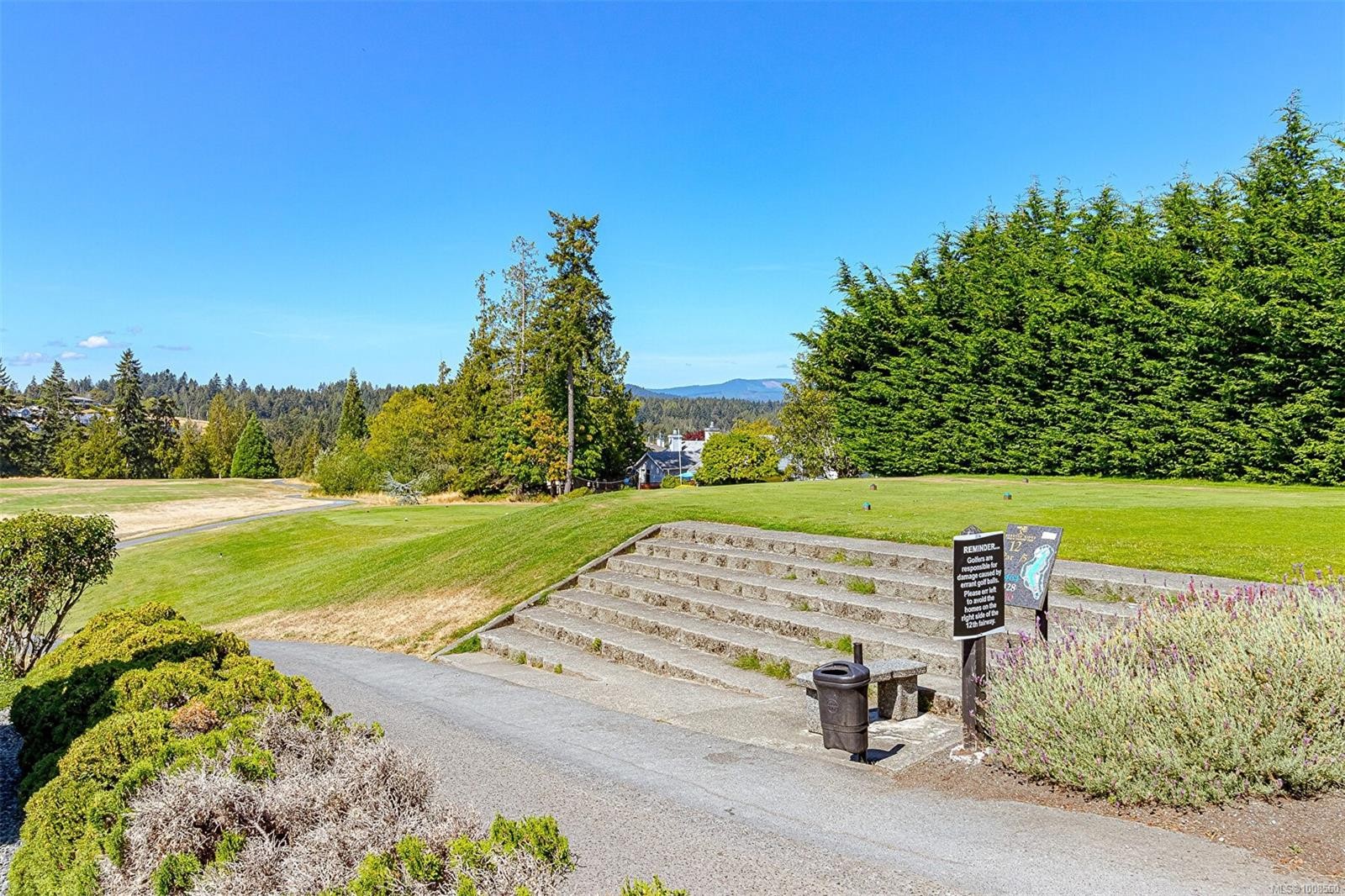 537 Fairways Pl, Cobble Hill, BC - Outdoor With View