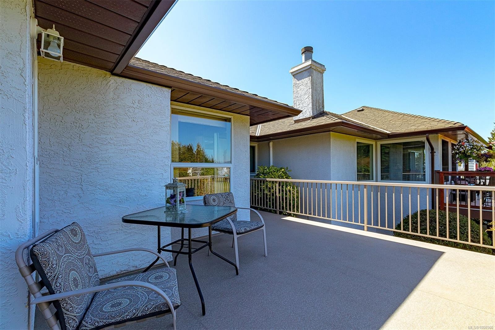 537 Fairways Pl, Cobble Hill, BC - Outdoor With Deck Patio Veranda With Exterior