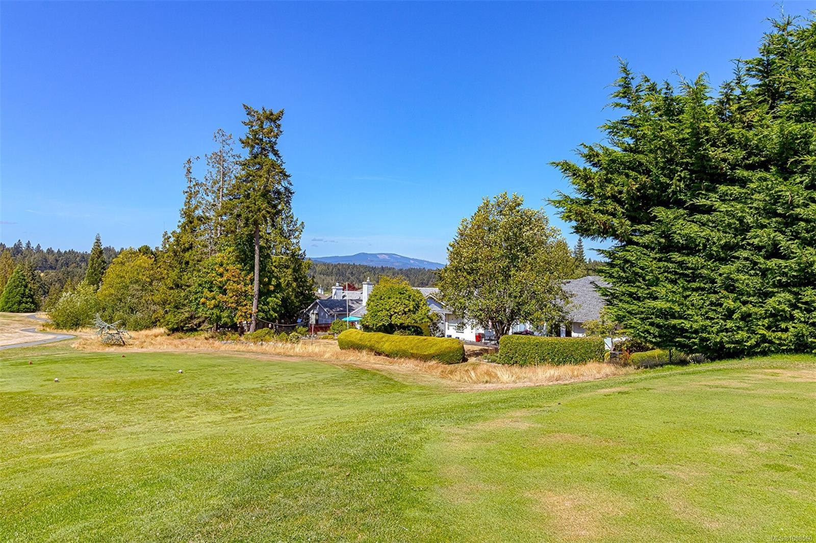 537 Fairways Pl, Cobble Hill, BC - Outdoor With View
