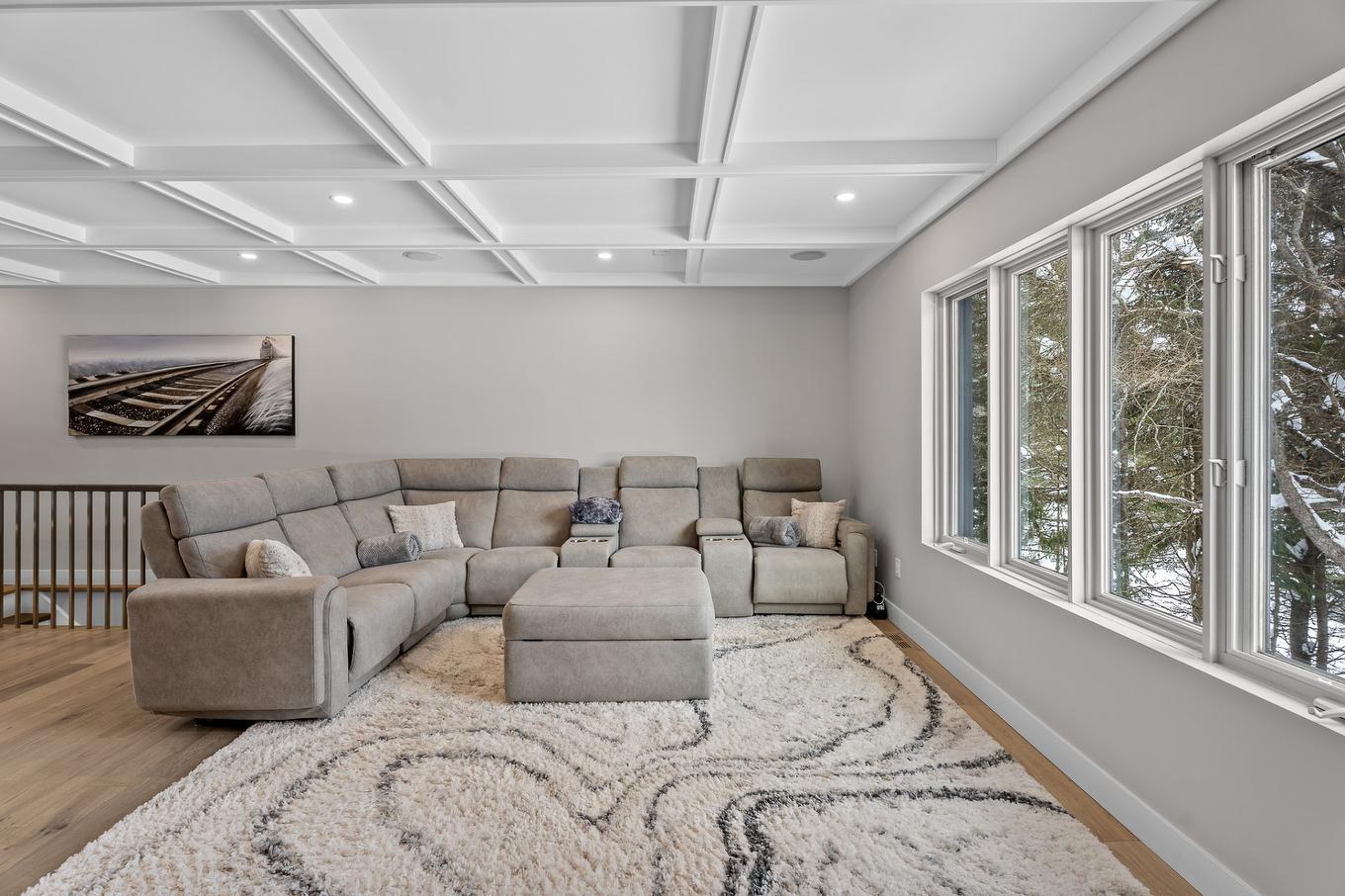 Family room - 5619 Ch. Monjeau, Sainte-Agathe-Des-Monts, QC - Indoor Photo Showing Bedroom