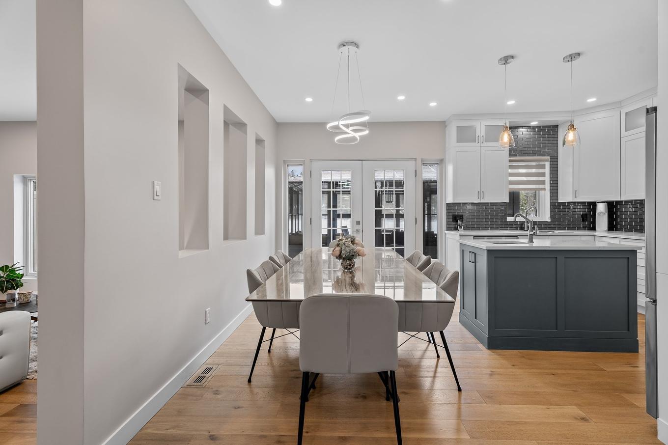 Dining room - 5619 Ch. Monjeau, Sainte-Agathe-Des-Monts, QC - Indoor