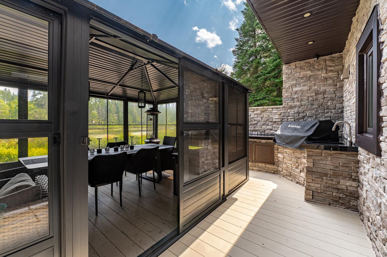 Veranda - 5619 Ch. Monjeau, Sainte-Agathe-Des-Monts, QC - Outdoor With Deck Patio Veranda With Exterior