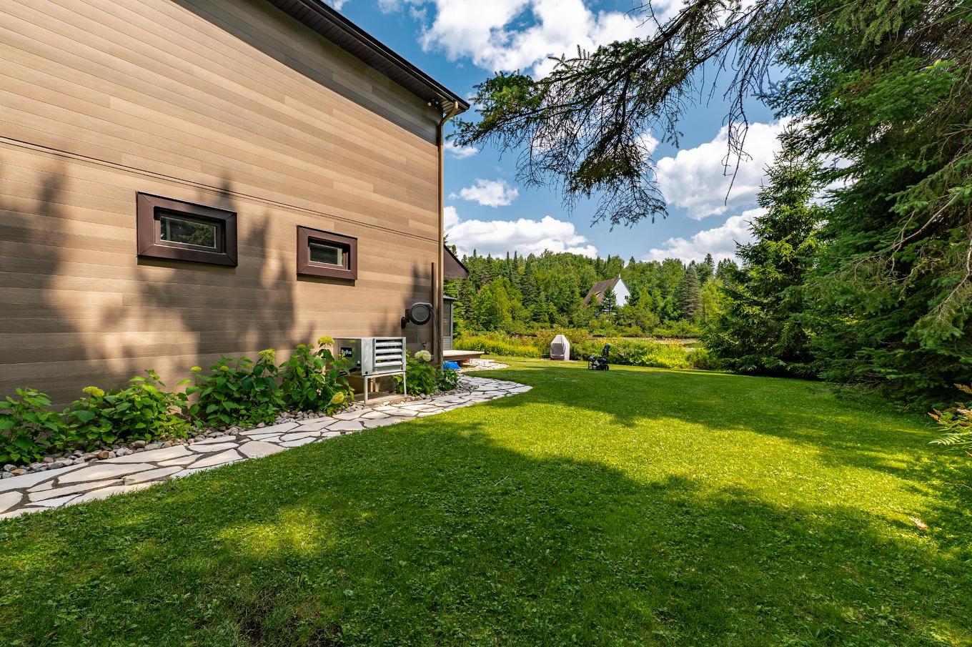 Exterior - 5619 Ch. Monjeau, Sainte-Agathe-Des-Monts, QC - Outdoor