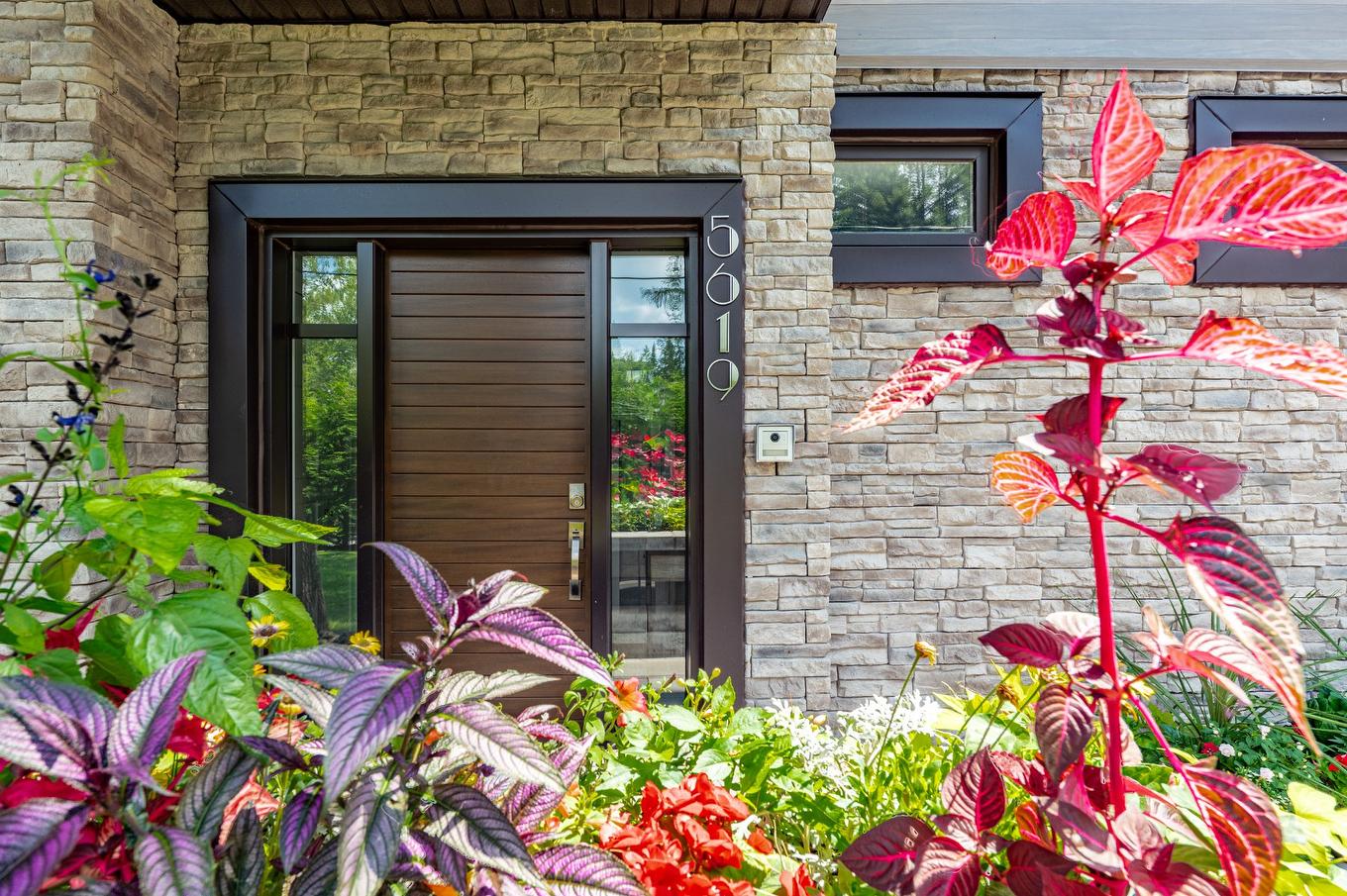 Exterior entrance - 5619 Ch. Monjeau, Sainte-Agathe-Des-Monts, QC - Outdoor