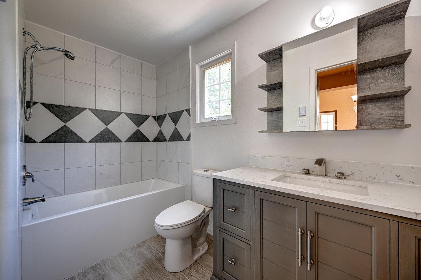 Bathroom - 2236 Ch. Gémont, Saint-Adolphe-D'Howard, QC - Indoor Photo Showing Bathroom