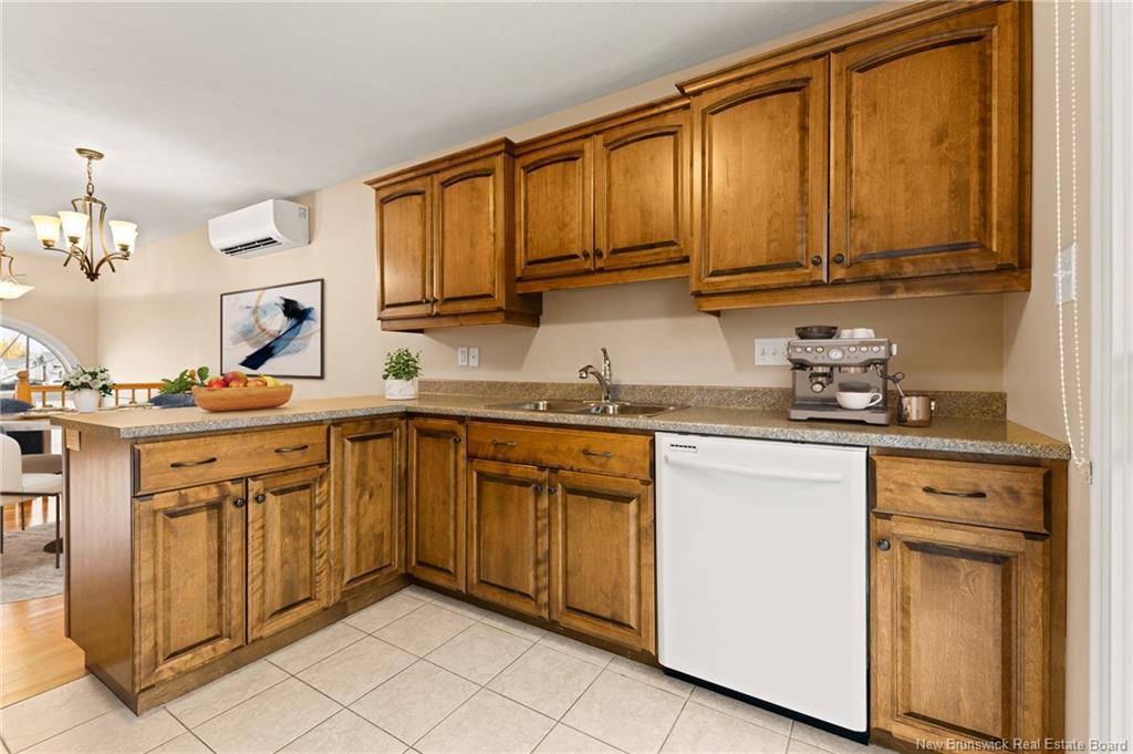 9 Jocelyne St, Shediac, NB