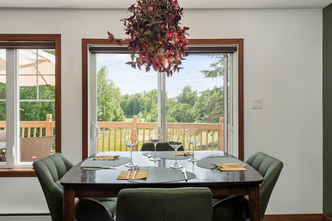 Dining room - 1808 Ch. Du Golf, Mont-Tremblant, QC - Indoor Photo Showing Dining Room