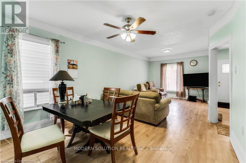 204 Sherman Avenue, Hamilton, ON - Indoor