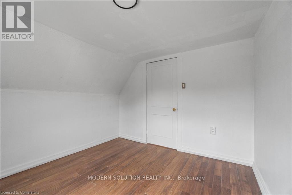 204 Sherman Avenue, Hamilton, ON - Indoor Photo Showing Other Room