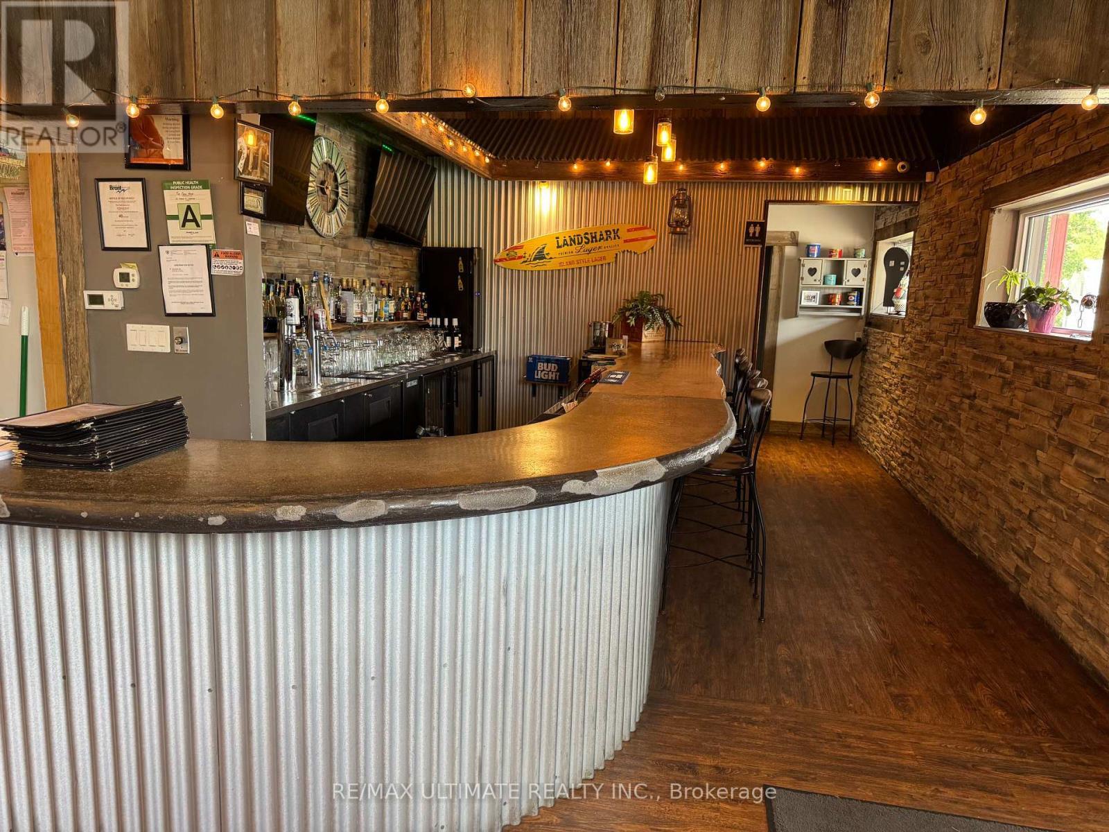 53 Simcoe Street, Brant, ON