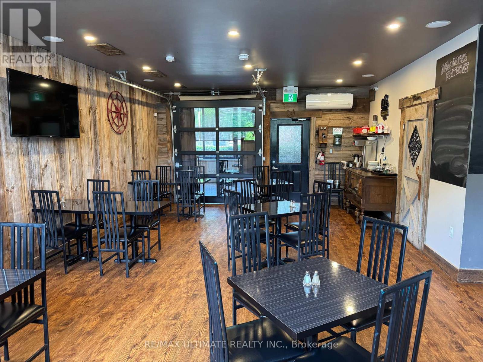 53 Simcoe Street, Brant, ON