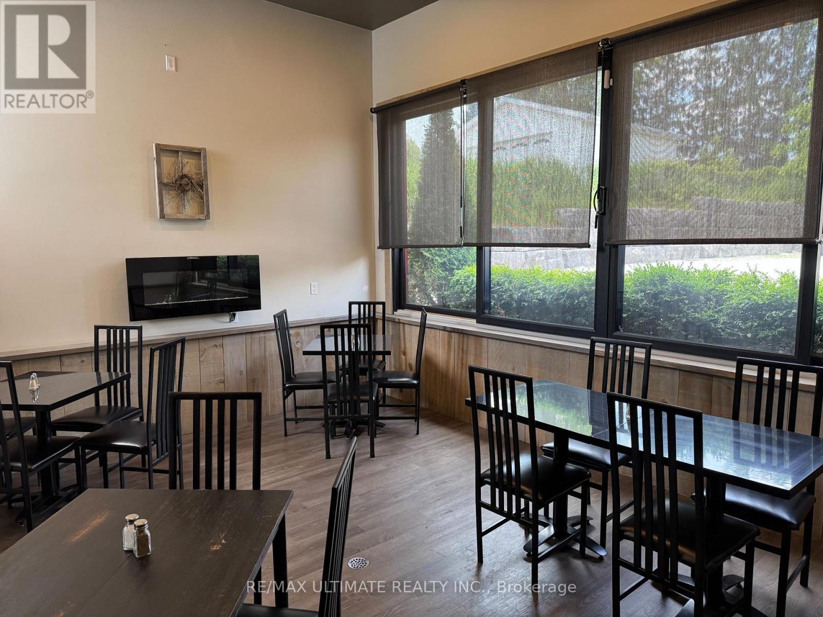 53 Simcoe Street, Brant, ON