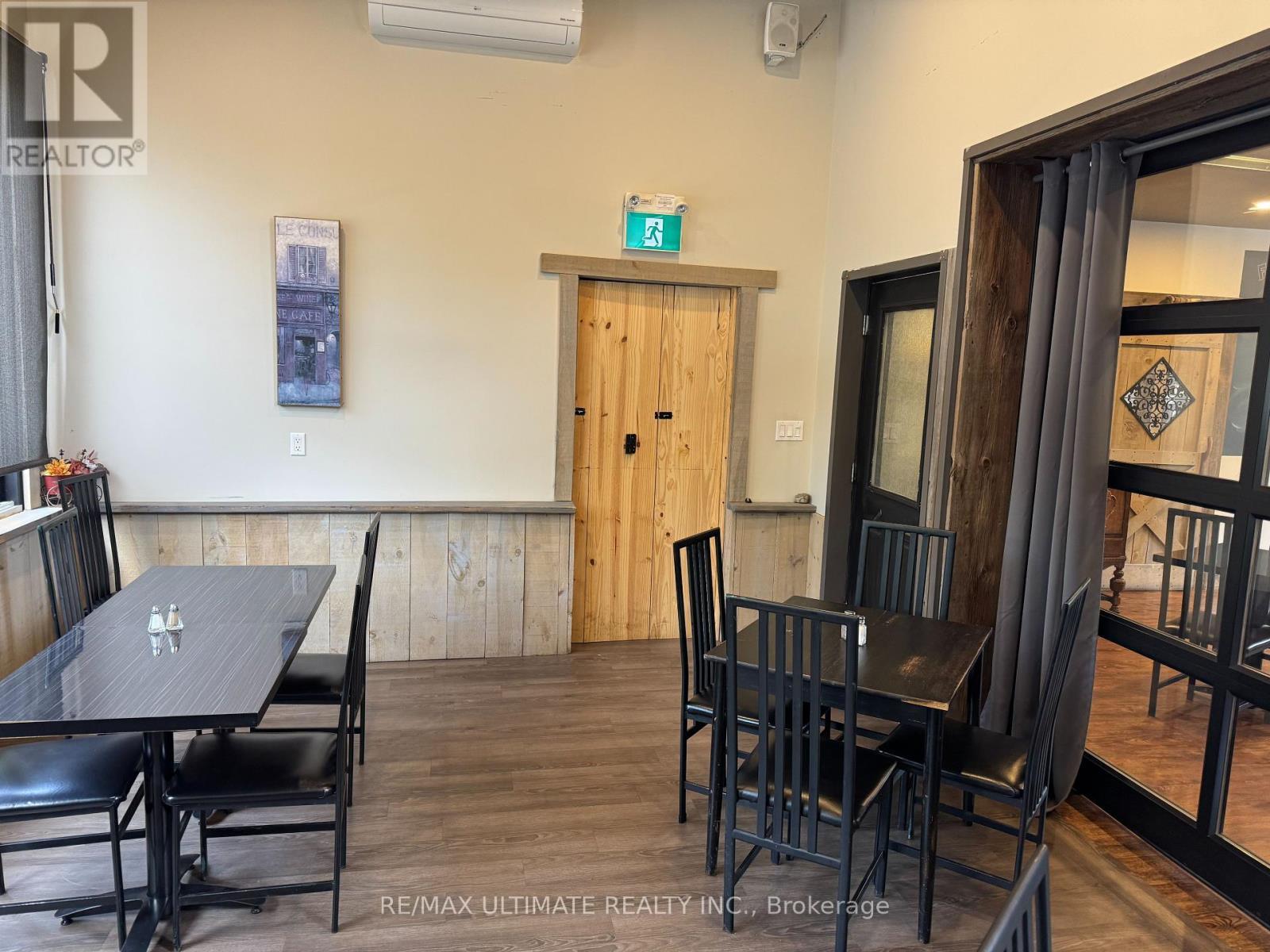 53 Simcoe Street, Brant, ON